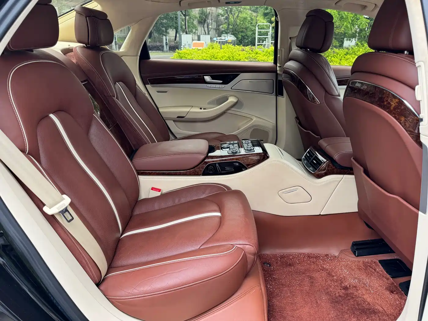 Audi A8 2013 A8L 45 TFSI quattro Exclusive фото 14