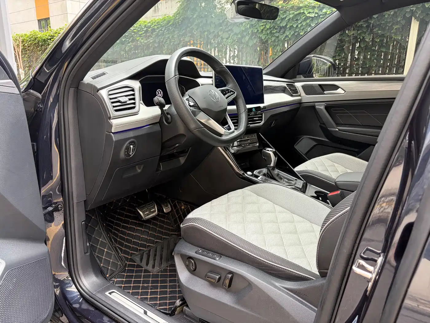 Volkswagen Tayron X 2023 330TSI 2WD Flagship Smart Edition фото 19