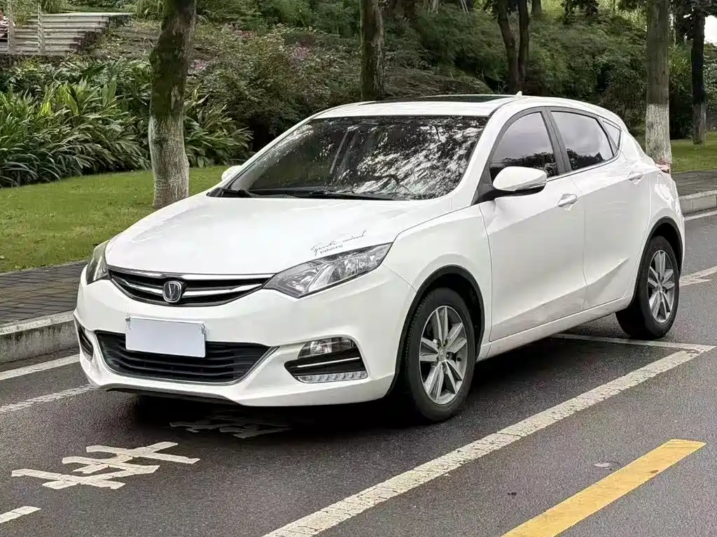 Photo 2 - Changan Eado XT