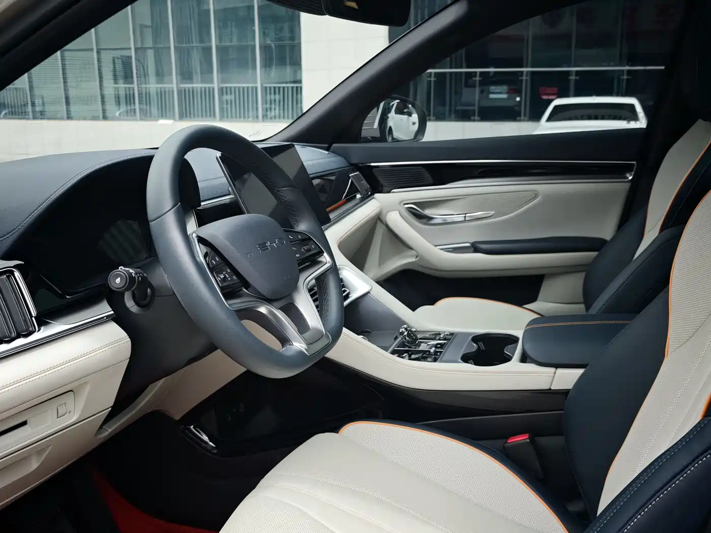 BYD Song PLUS PHEV 2024 Glory Edition DM-i 150km Flagship PLUS фото 4