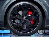 Photo 2 - Audi RS Q8