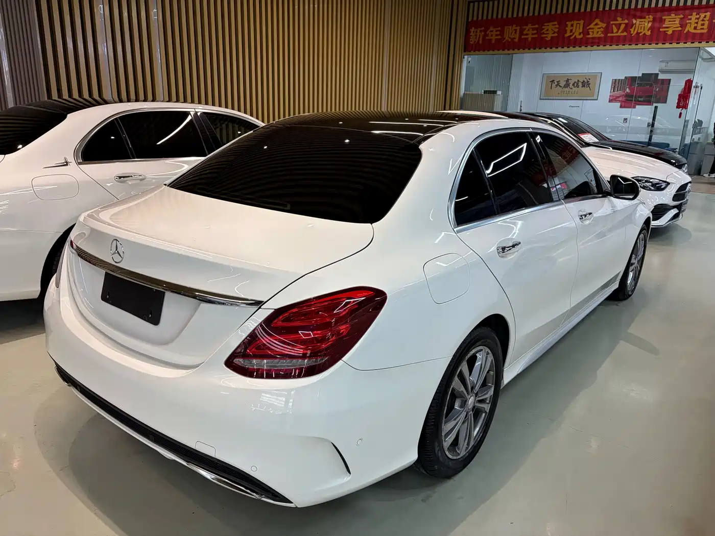 Mercedes-Benz C-Class 2017 Facelift C 200 L Sport Edition фото 8