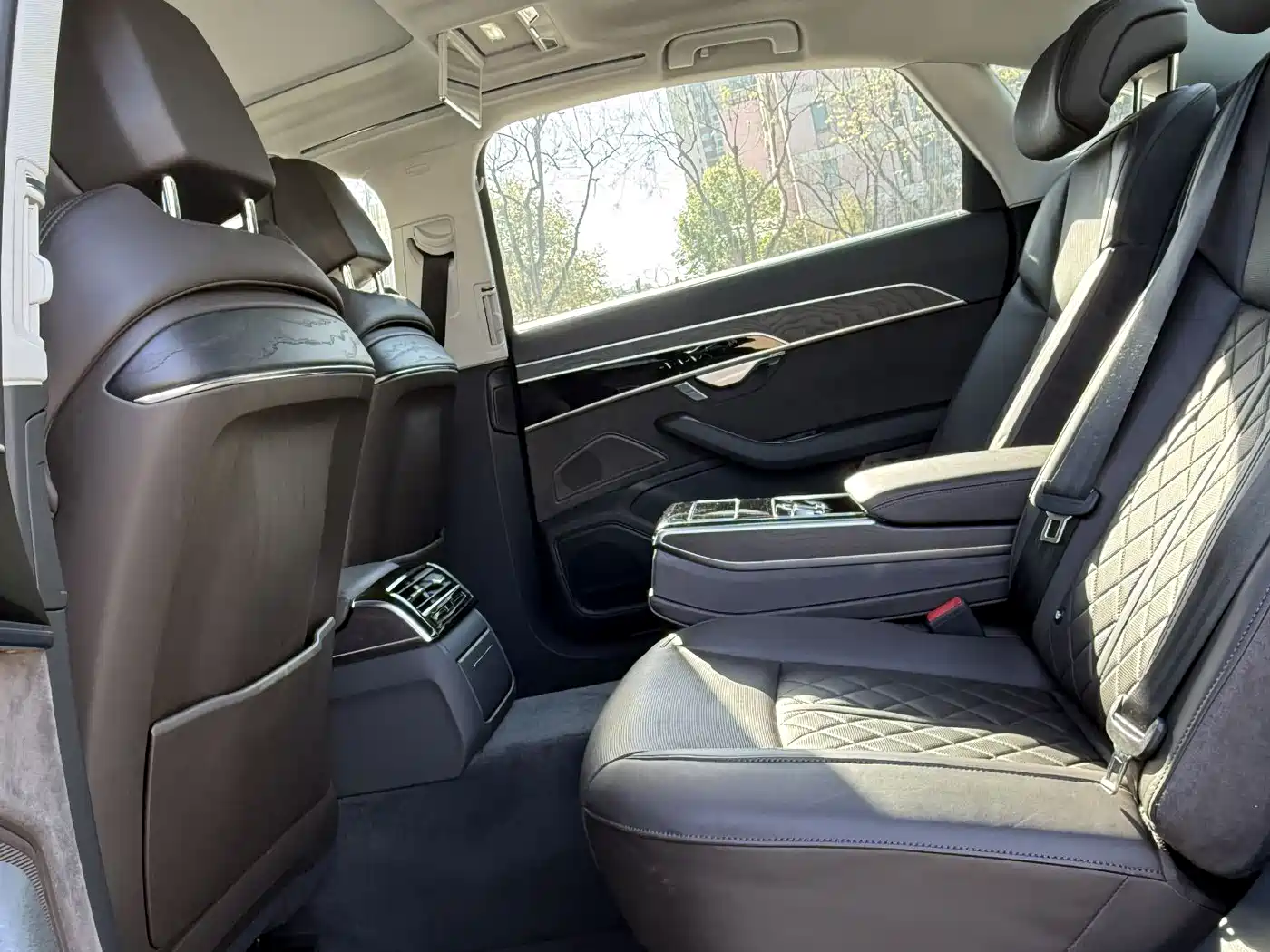 Audi A8 2021 A8L 50 TFSI quattro Comfort фото 12