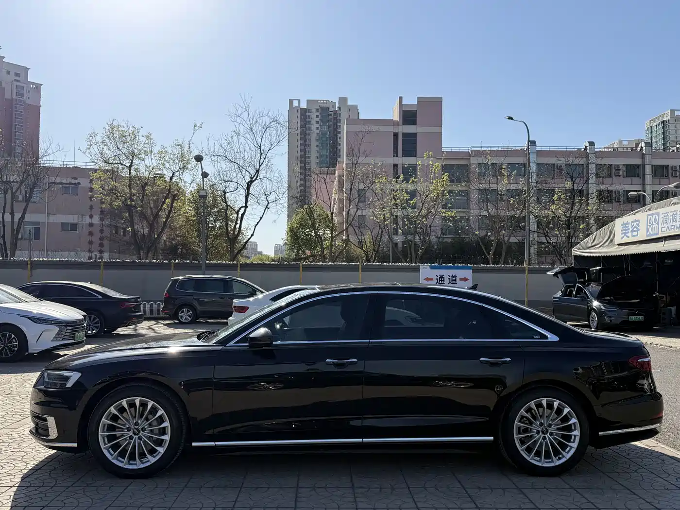 Audi A8 2021 A8L 50 TFSI quattro Comfort фото 4