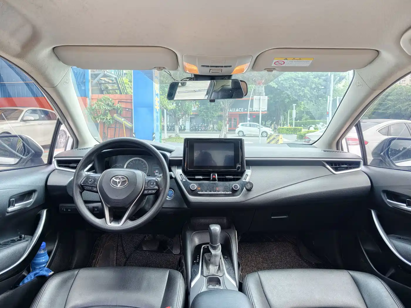Photo 7 - Toyota Corolla
