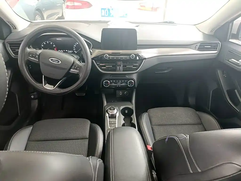 Photo 10 - Ford Focus