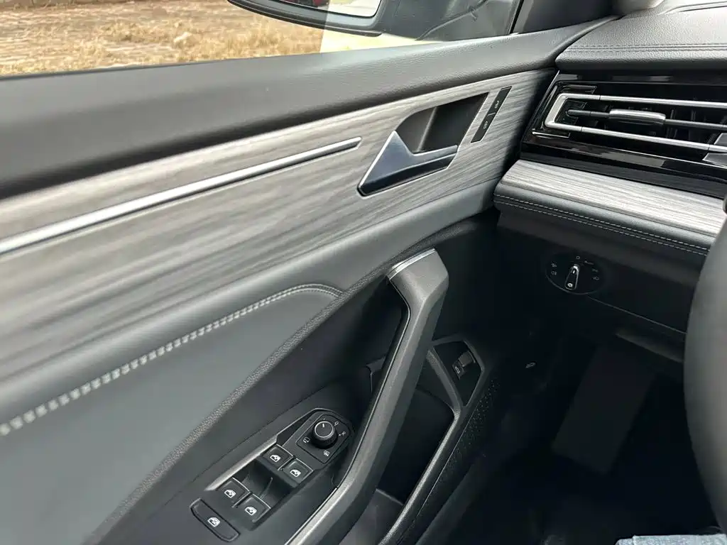 Volkswagen Sagitar, миниатюра 22