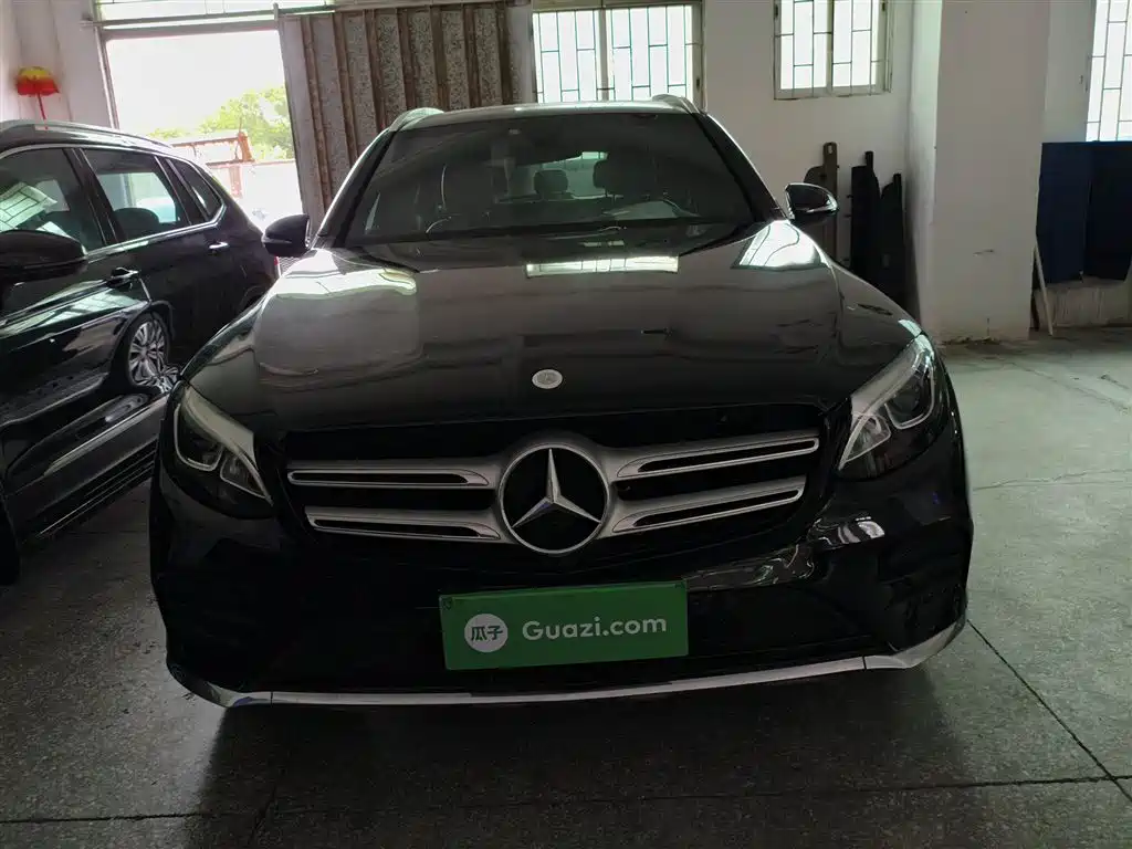 Mercedes-Benz GLC 2017 GLC 260 4MATIC Dynamic фото 3