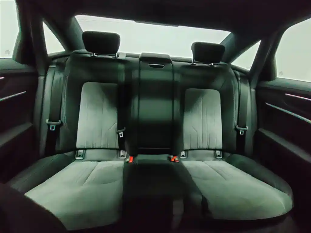 Audi A6L 2024 45 TFSI quattro Premium Dynamic фото 18