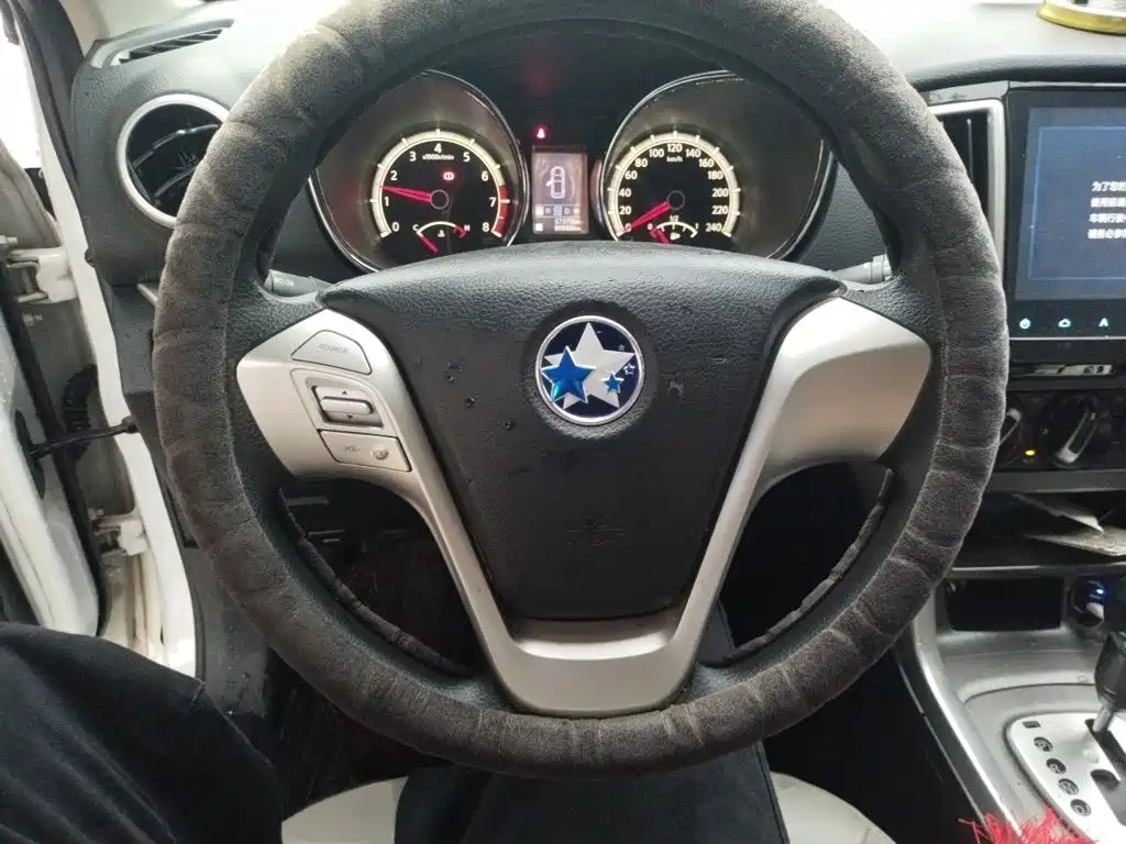 Venucia T70 2016 2015 2.0L CVT Ruixing Edition