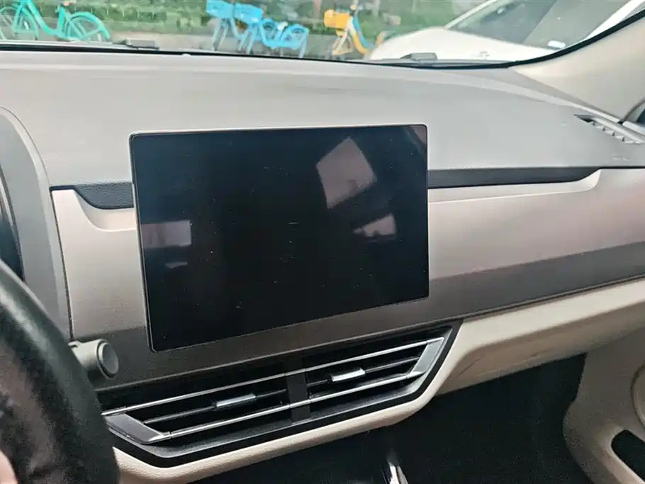 BYD Yuan Pro 2023 401KM Luxury фото 13