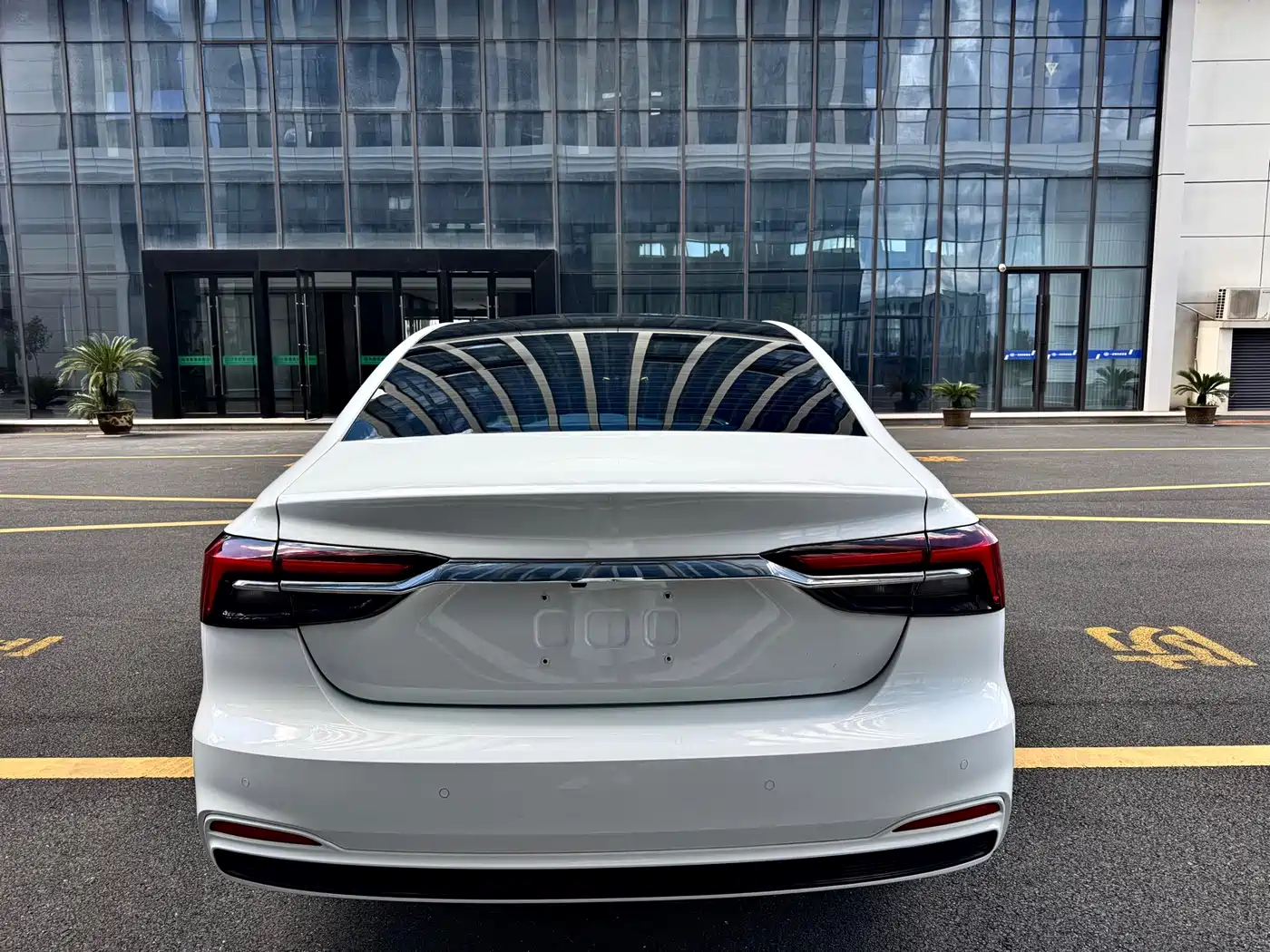 Roewe i6 MAX EV 2023 2023 EV 420 Sunroof Special Edition