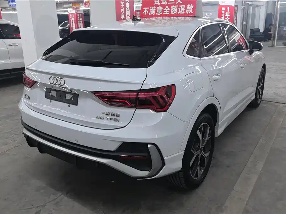 Audi Q3 Sportback 2021 40 TFSI Premium Life Edition фото 3