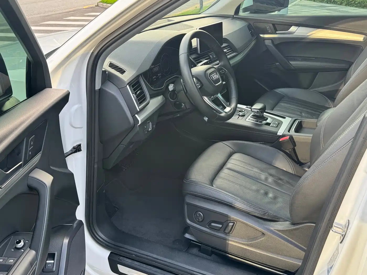 Audi Q5L 2020 40 TFSI Prestige Fashion фото 8