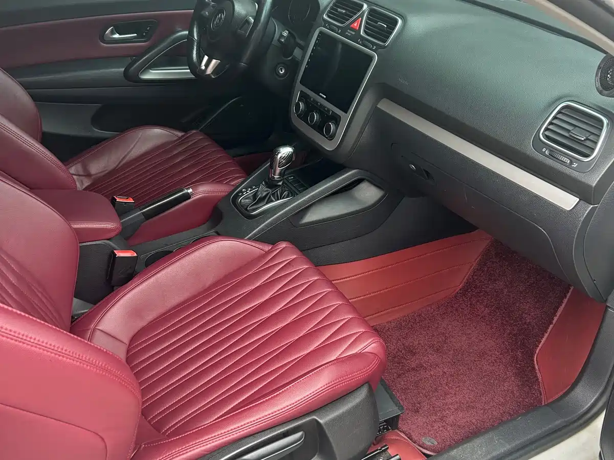 Volkswagen Scirocco 2014 1.4TSI Racing Edition фото 10