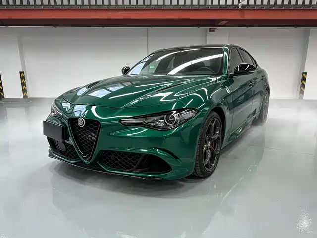  Alfa Romeo Giulia 2022 2.9T Quadrifoglio