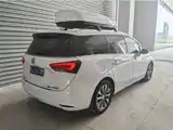 Photo 2 - Buick GL6