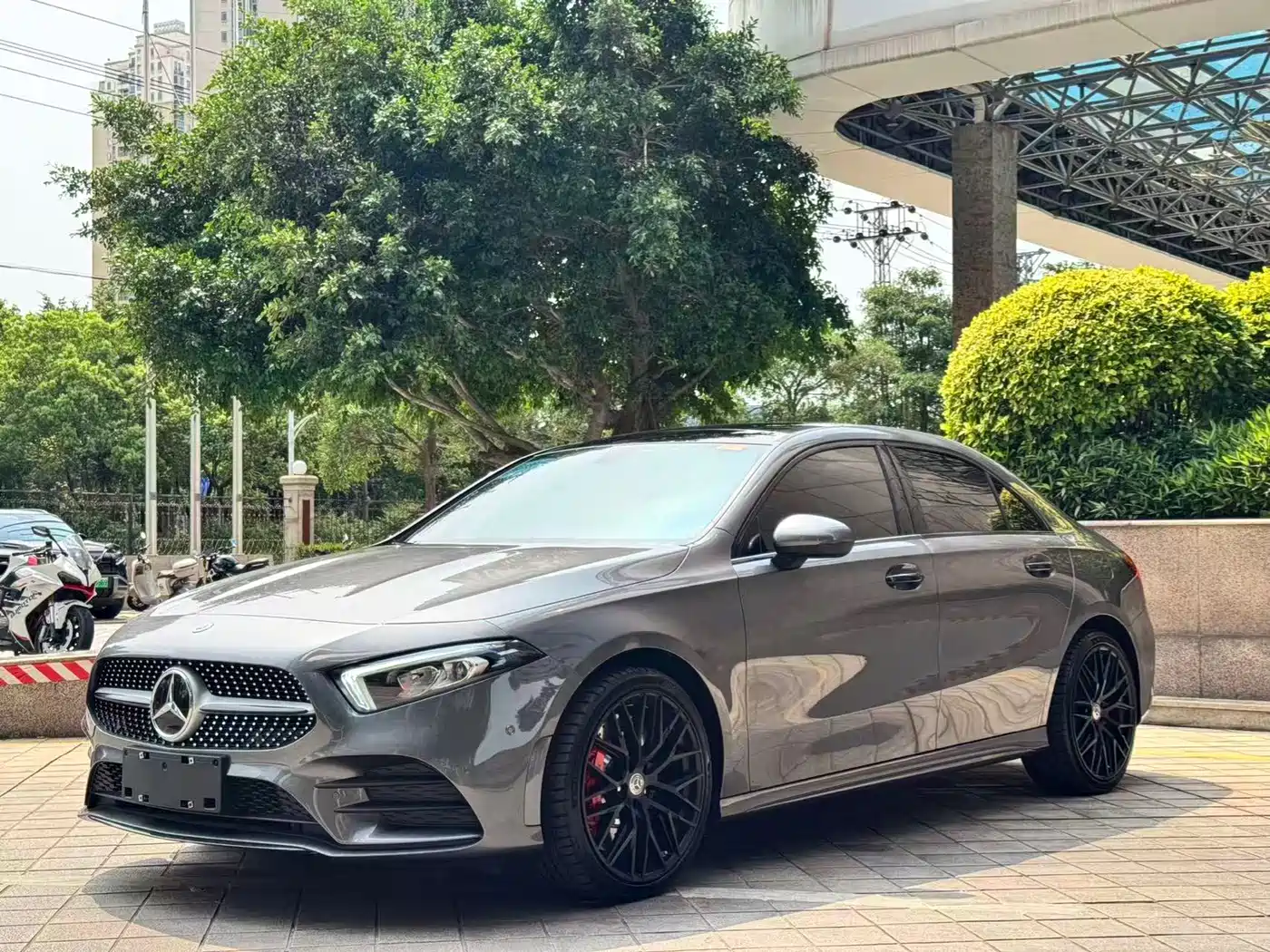 Mercedes-Benz A-Class 2022 Facelift III A 200 L Sport Sedan Fashion