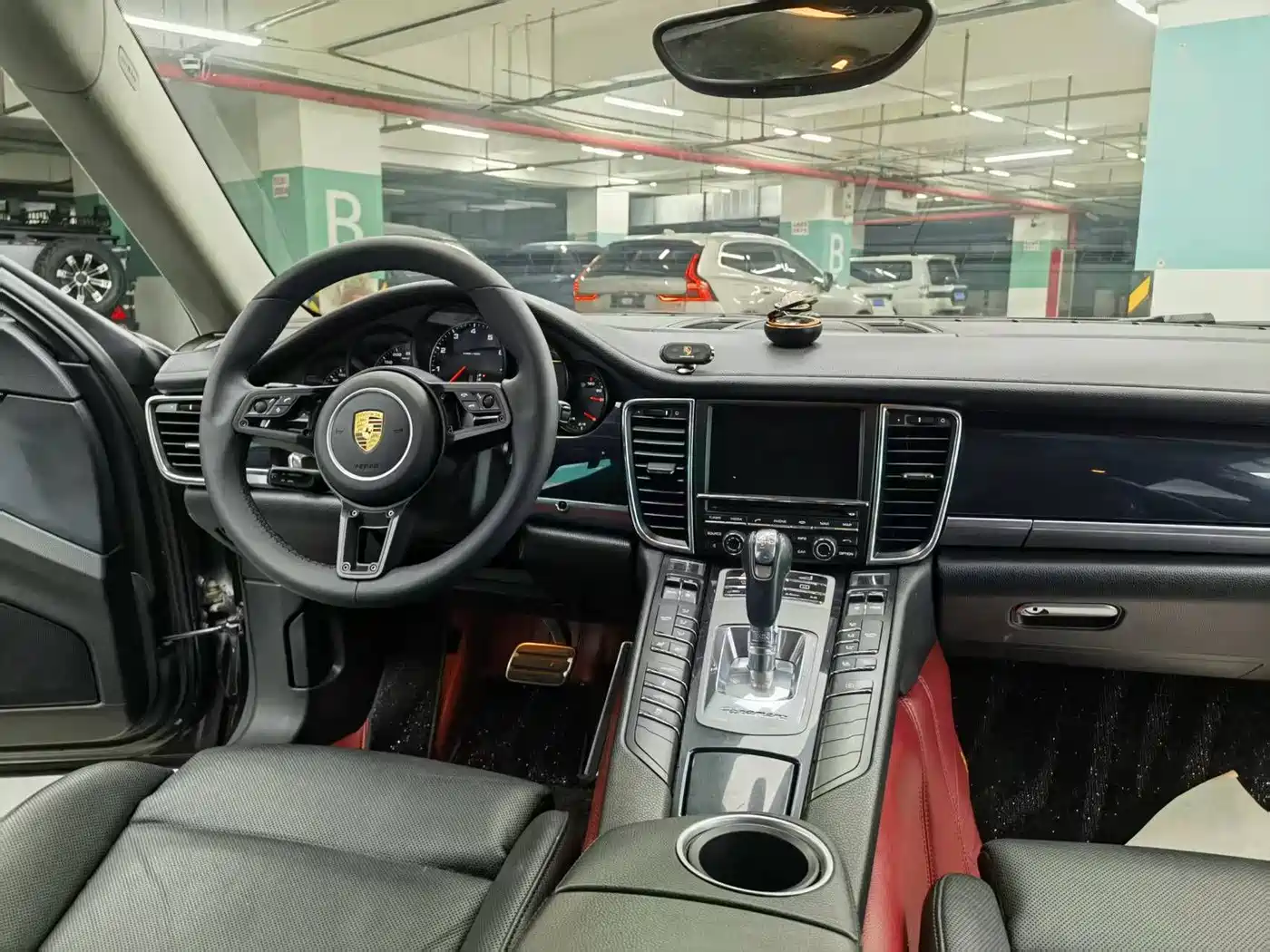 Porsche Panamera 2014 Panamera 4 3.0T фото 4