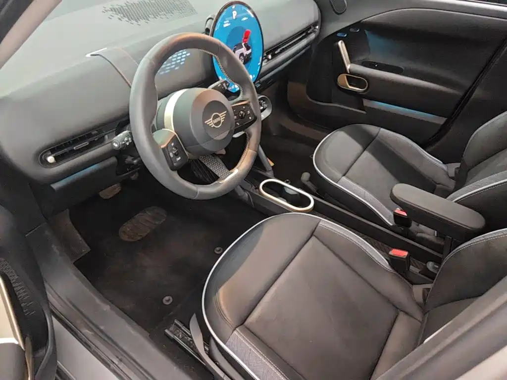 MINI Aceman 2025 2024 E Classic Edition