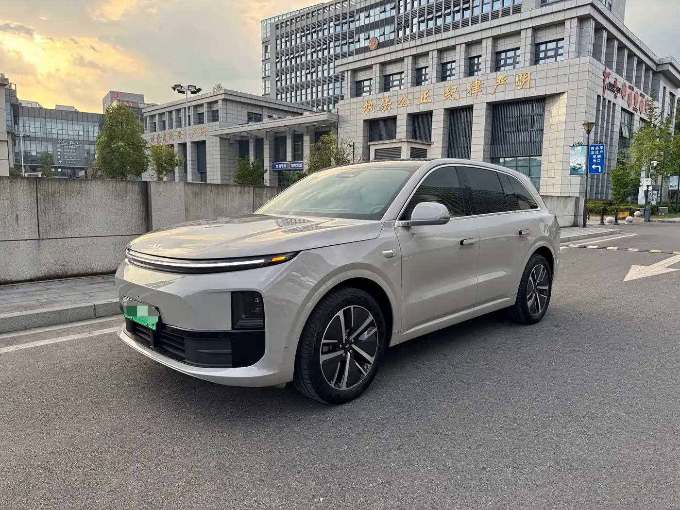 Li Auto L6 2024