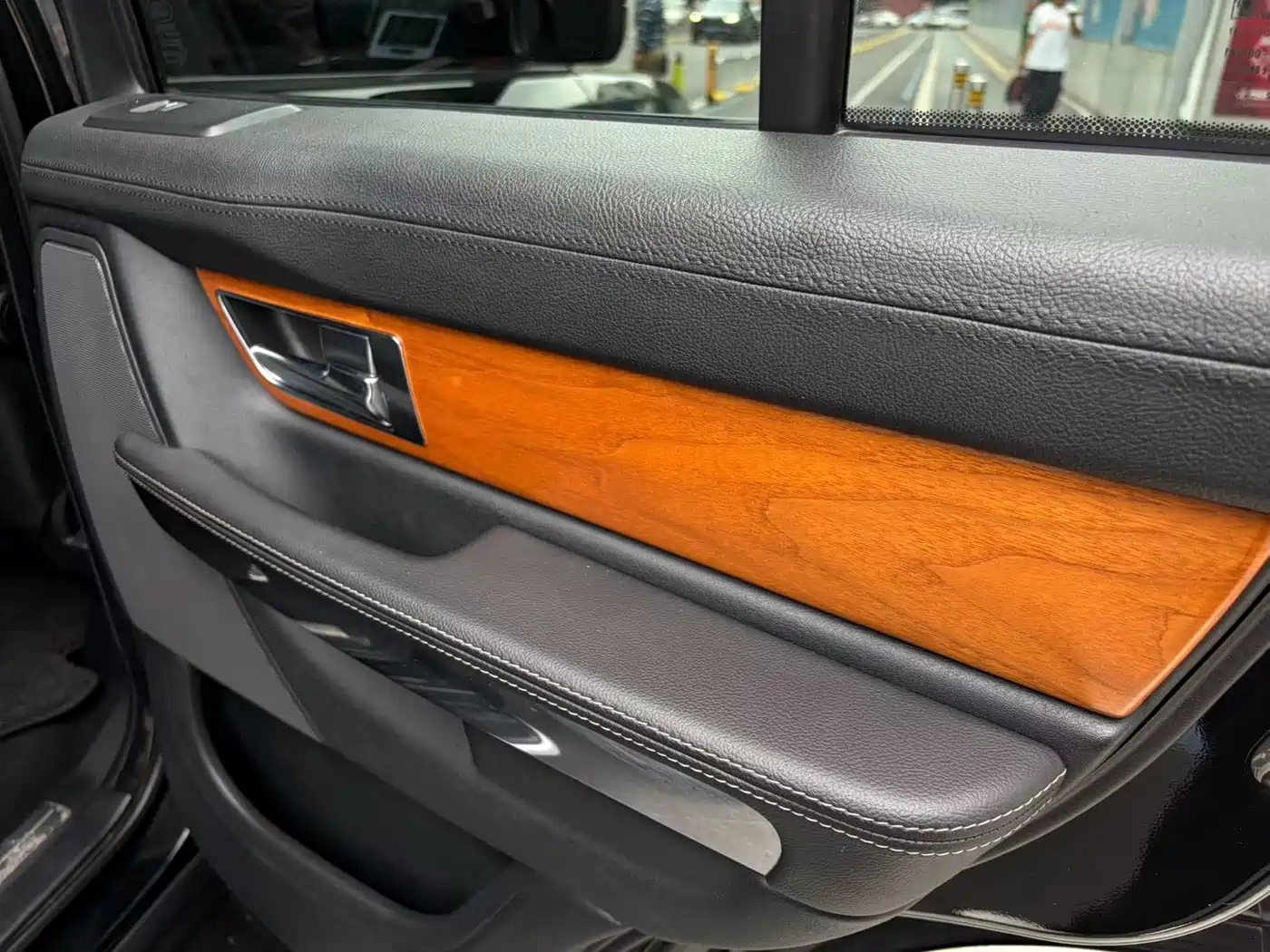 Land Rover Range Rover Sport 2013 5.0 NA V8 HSE фото 9
