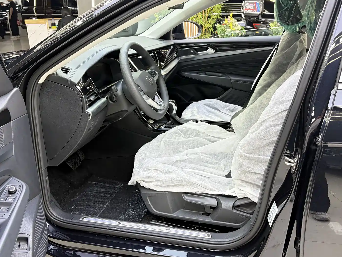 Volkswagen Passat New Energy 2025 430PHEV Hybrid Business Edition фото 10