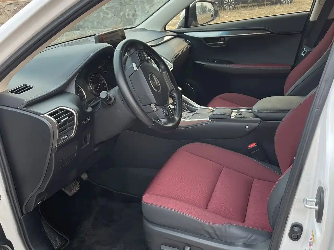 Фото 9 - Lexus NX