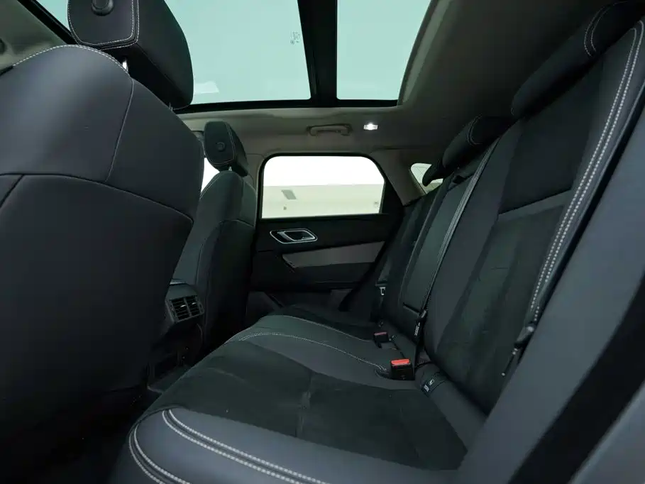Land Rover Range Rover Velar 2023 2022 250PS
