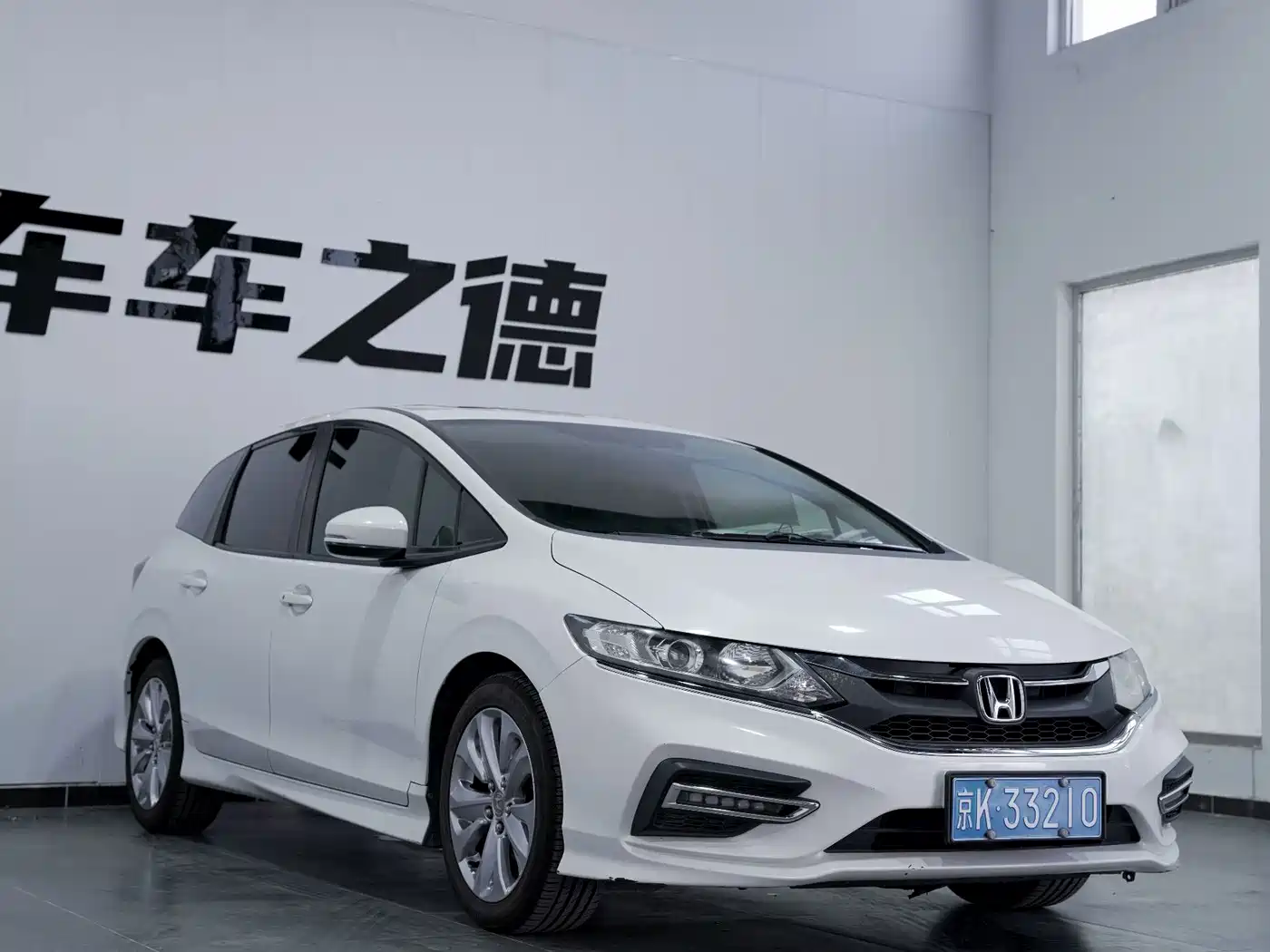 Honda Jade 2018 2017 1.8L Automatic Comfort Edition 5-seater