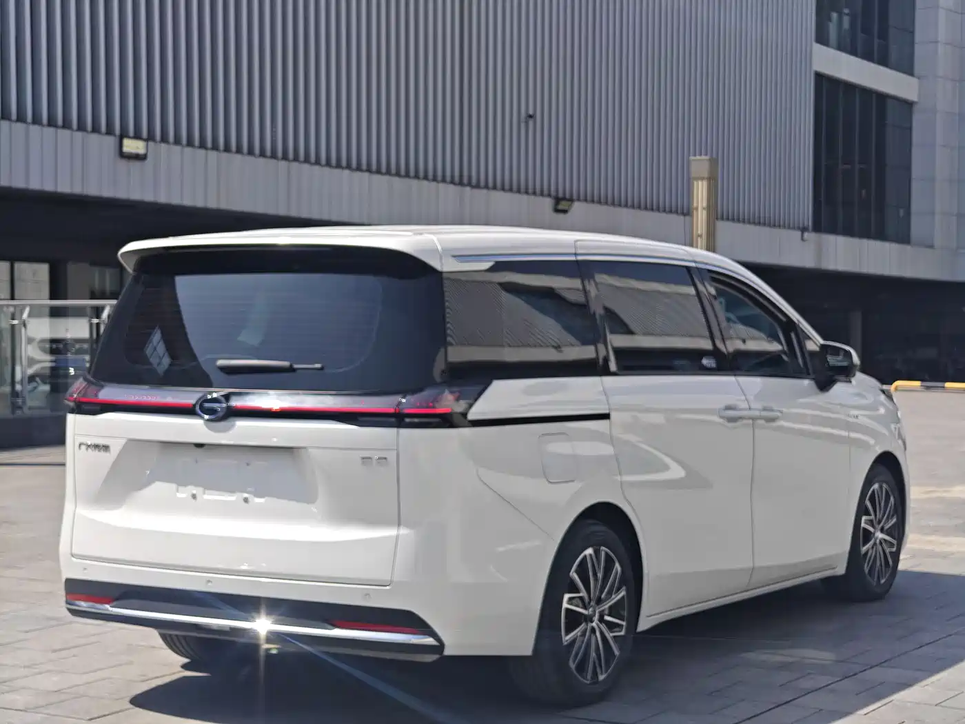 GAC TRUMPCHI E8 NEW ENERGY