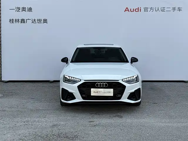 Audi A4L 2022 40 TFSI Luxury Dynamic — фото 2