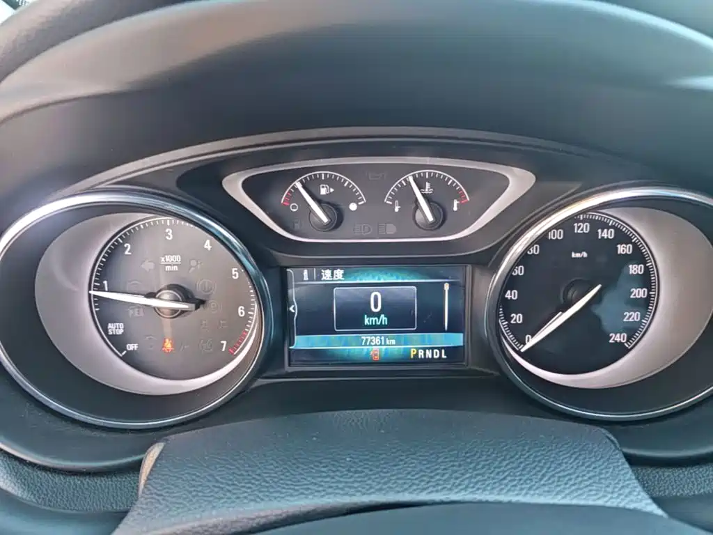 Фото 12 - Buick Envision Plus