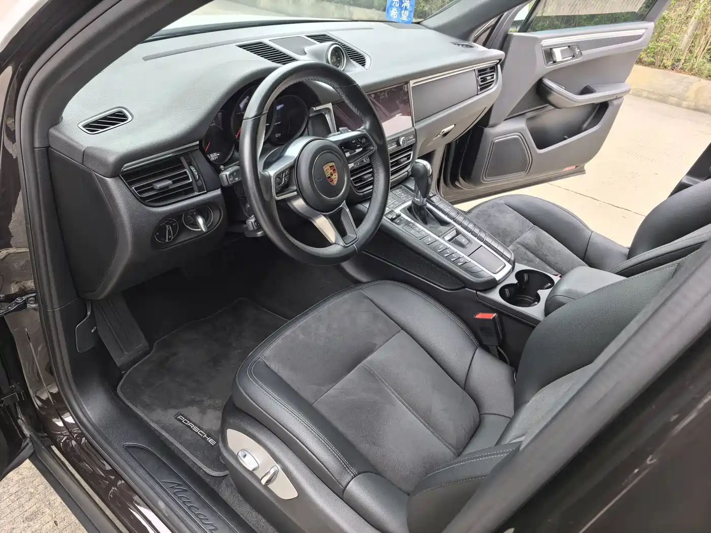 Porsche Macan 2018 Macan 2.0T фото 12