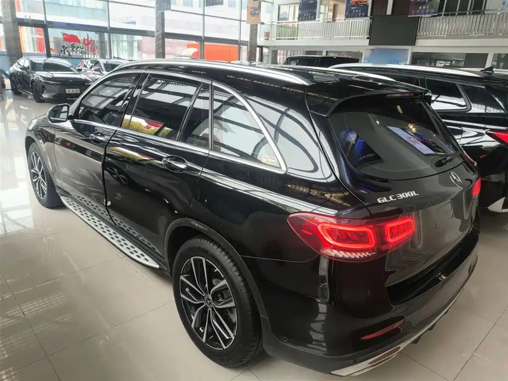 Mercedes-Benz GLC 2020 Facelift GLC 300 L 4MATIC Dynamic фото 5