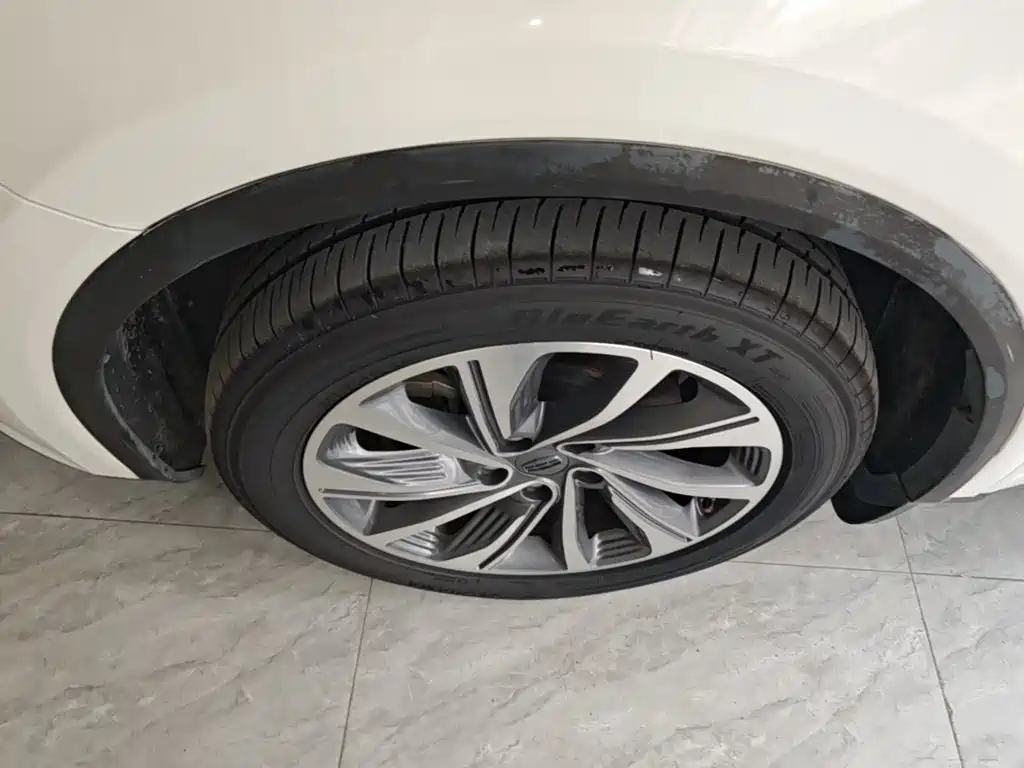 Geely Jiaji 2019 2019 1.5TD MHEV DCT Premium Edition