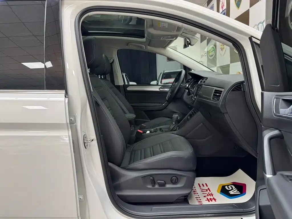 Volkswagen Touran 2022 2021 Touran L 280TSI DSG Cross Edition 7-seater