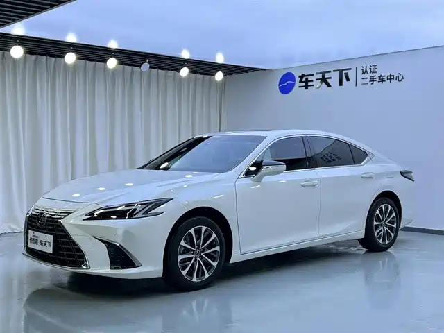  Lexus Lexus ES 2025 200 Ultimate Edition