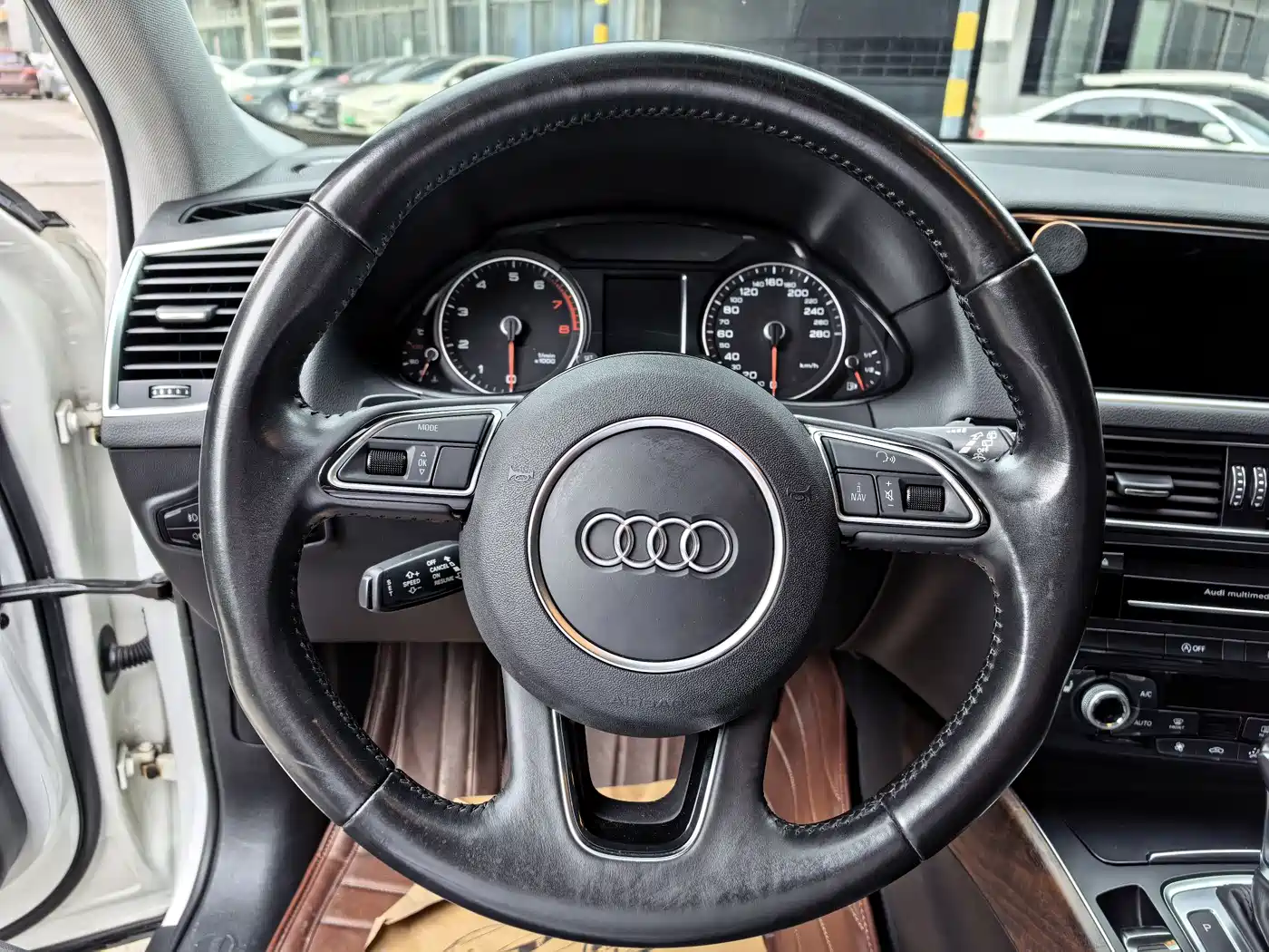 AUDI Q5