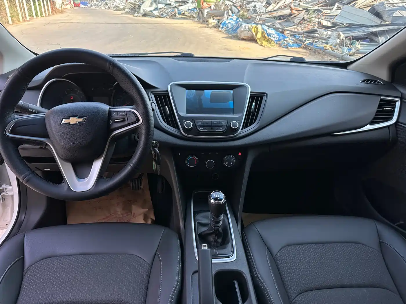 Chevrolet Cavalier 2018 320 Manual Joy Edition фото 7