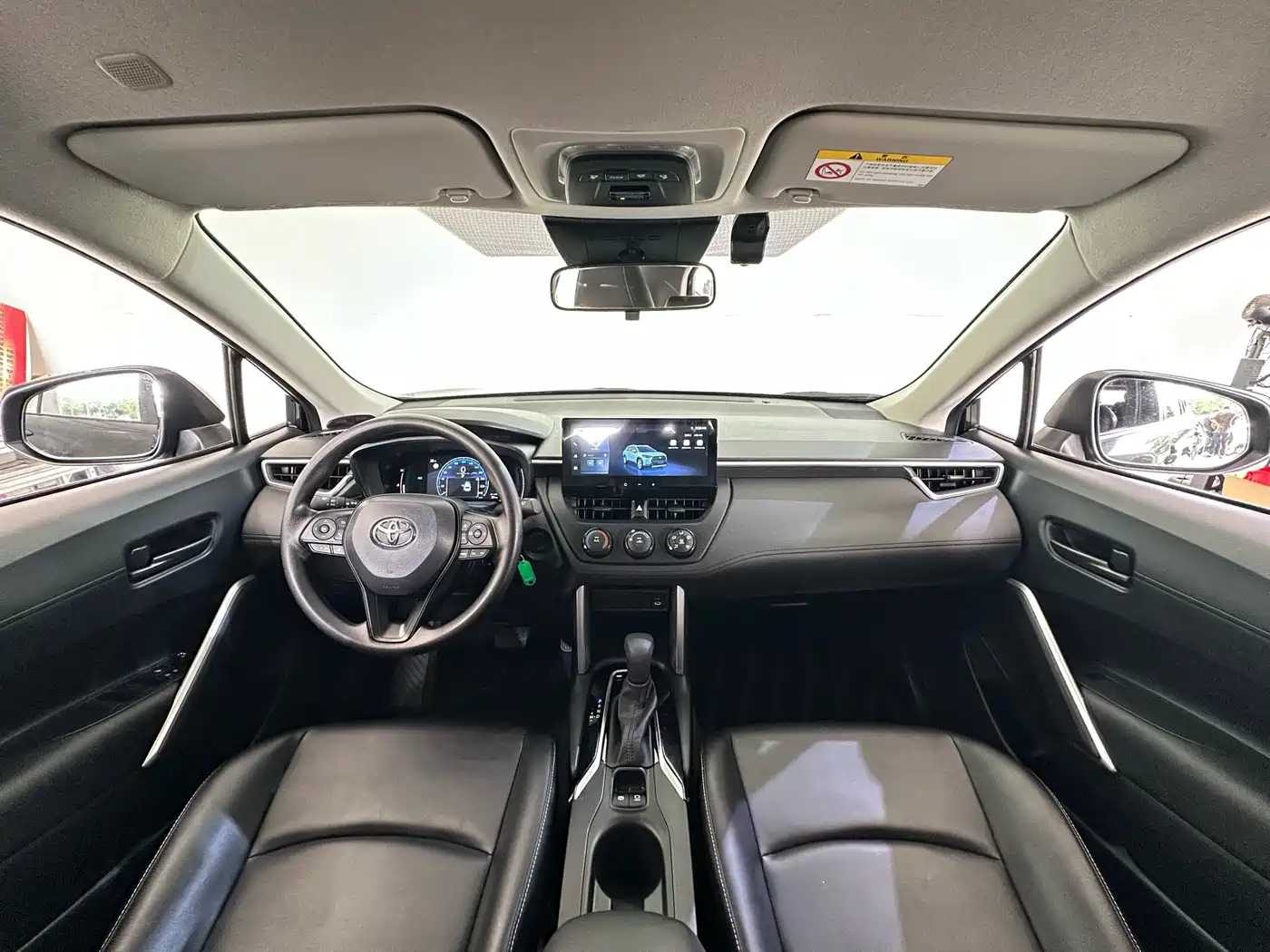 Toyota Corolla Cross 2023 2.0L Pioneer Edition фото 6