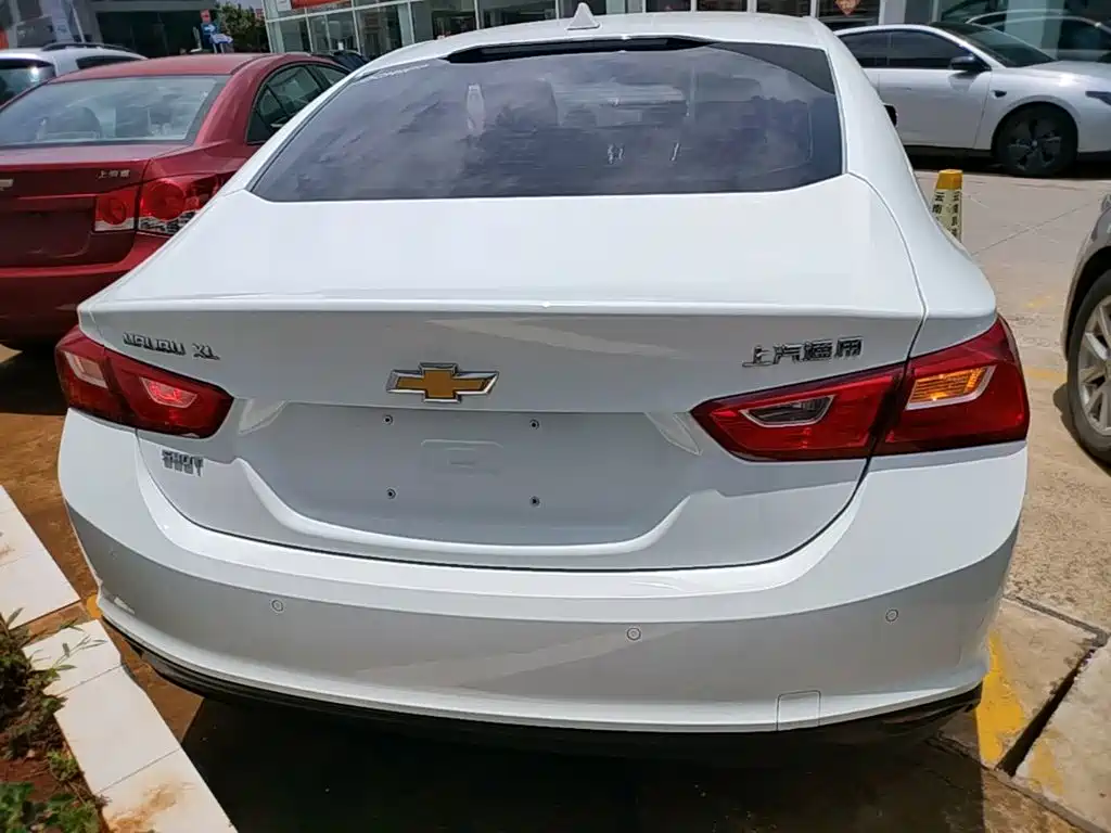 Фото 6 - Chevrolet Malibu XL