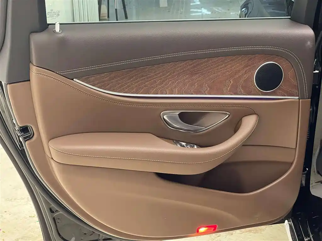 Mercedes-Benz E-Class 2023 Facelift E 300 L Fashion фото 12