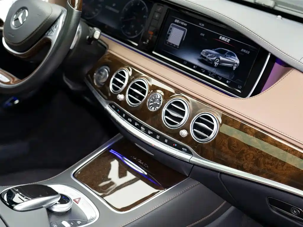 Mercedes-Benz Maybach S-Class 2017 S 500 4MATIC фото 15