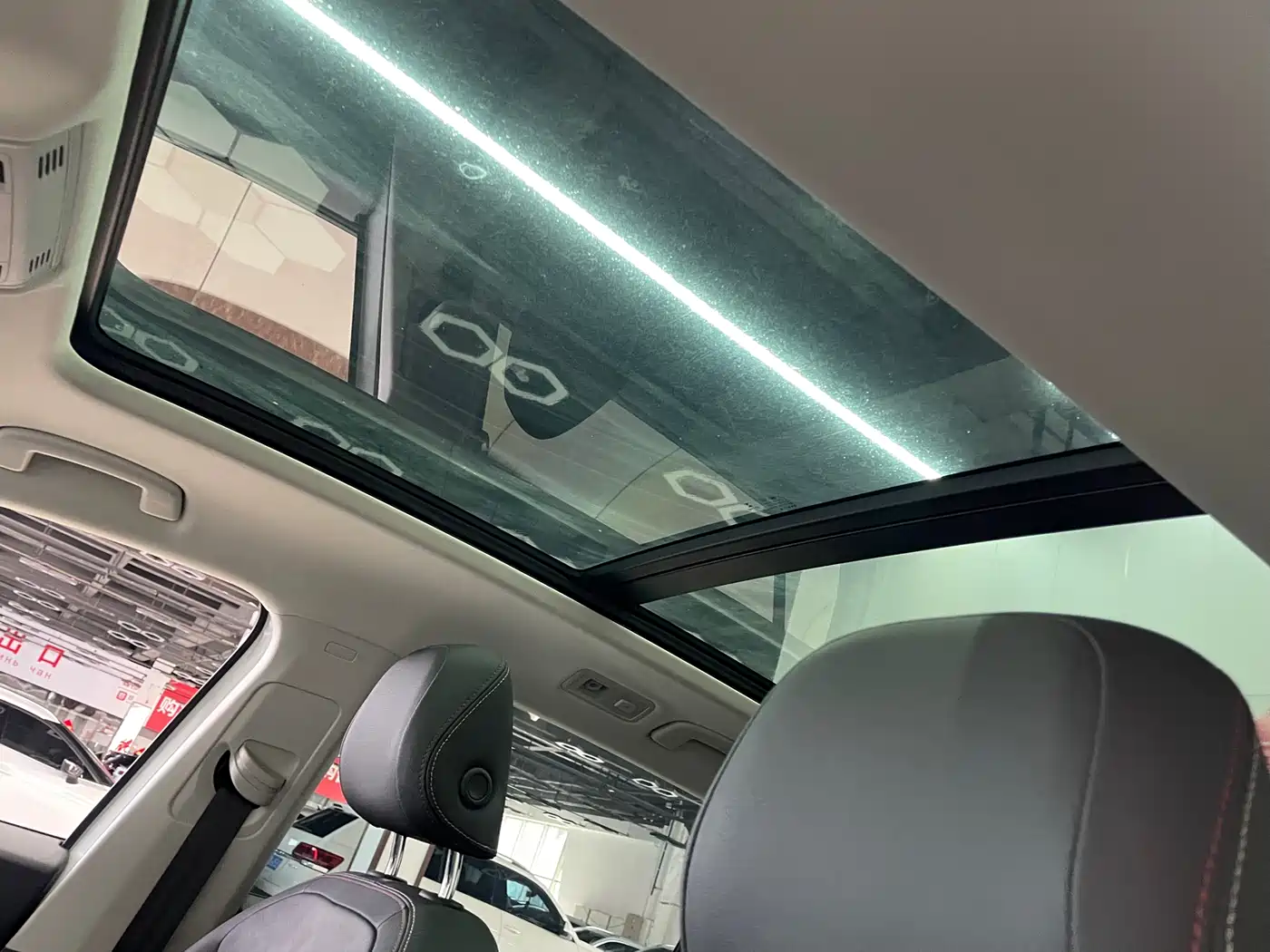 Volkswagen Tayron 2021 280TSI 2WD Luxury Smart Connect фото 16