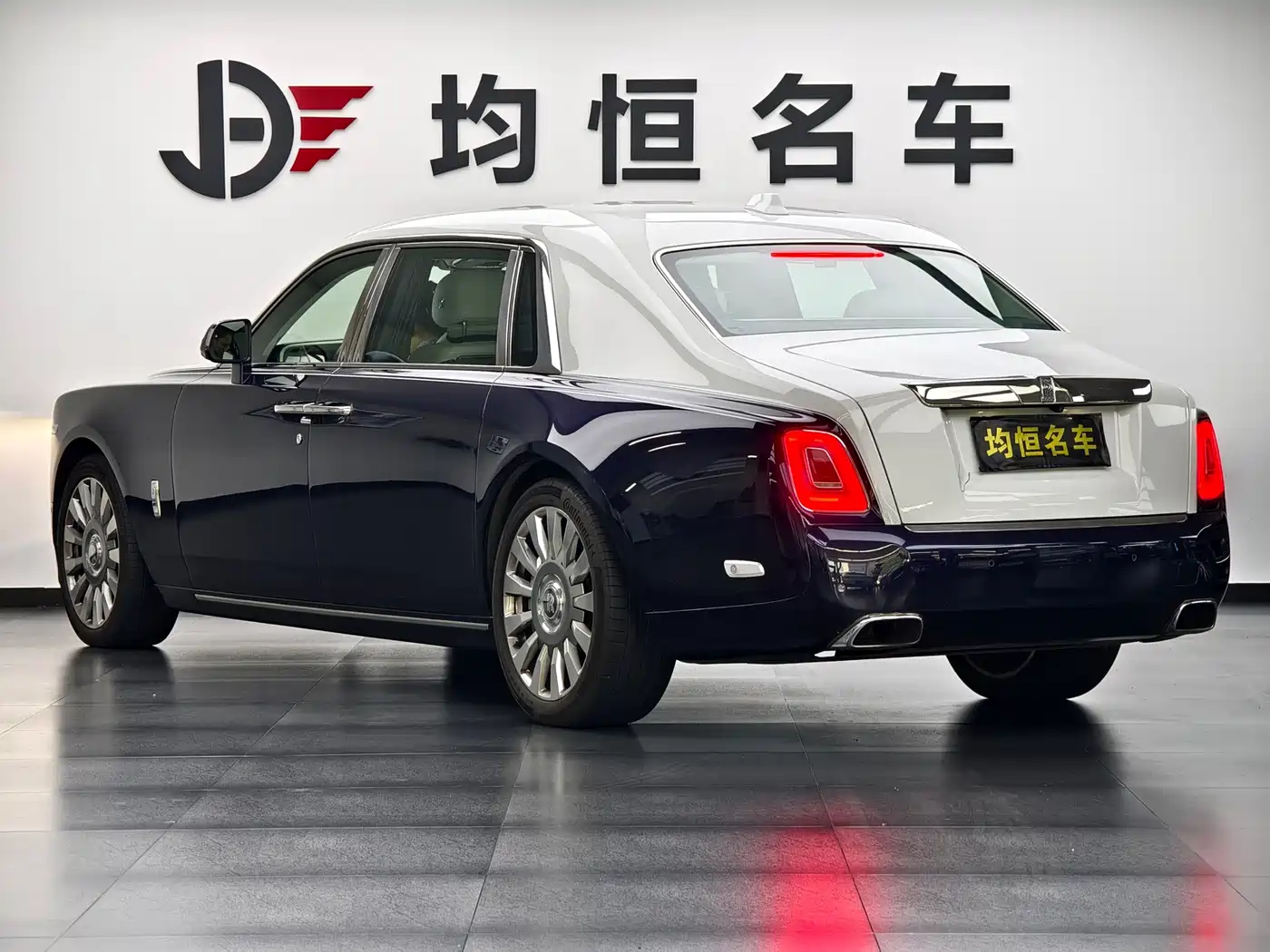 Rolls-Royce Phantom 2018 2018 6.7T Long Wheelbase Version