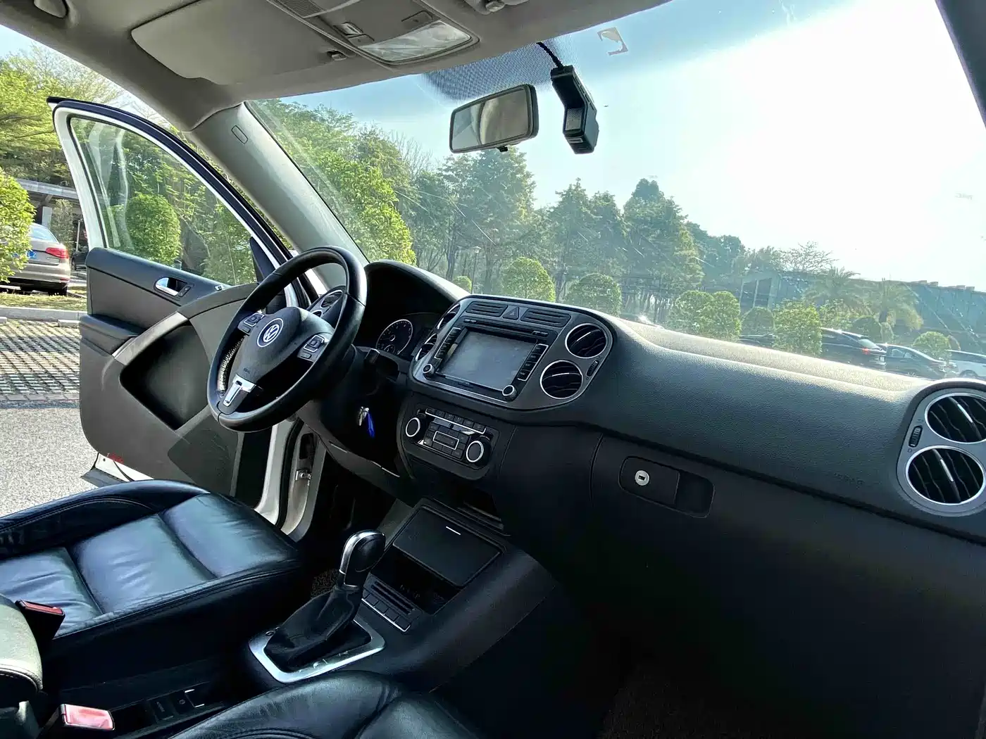 Volkswagen Tiguan 2012 1.8TSI Automatic 2WD Trend Edition фото 14