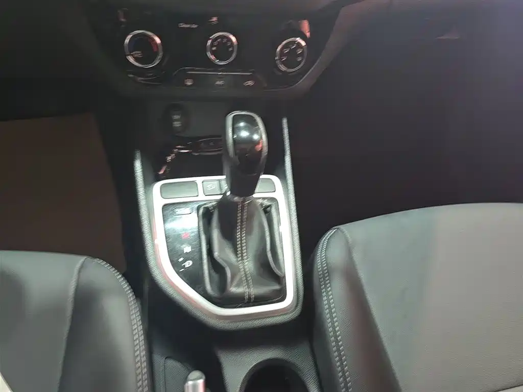 Hyundai Beijing Hyundai ix25 2017 1.6L Automatic Smart Edition фото 14