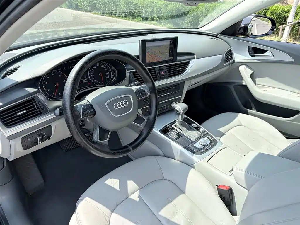 Audi A6L 2014 TFSI Comfort фото 12