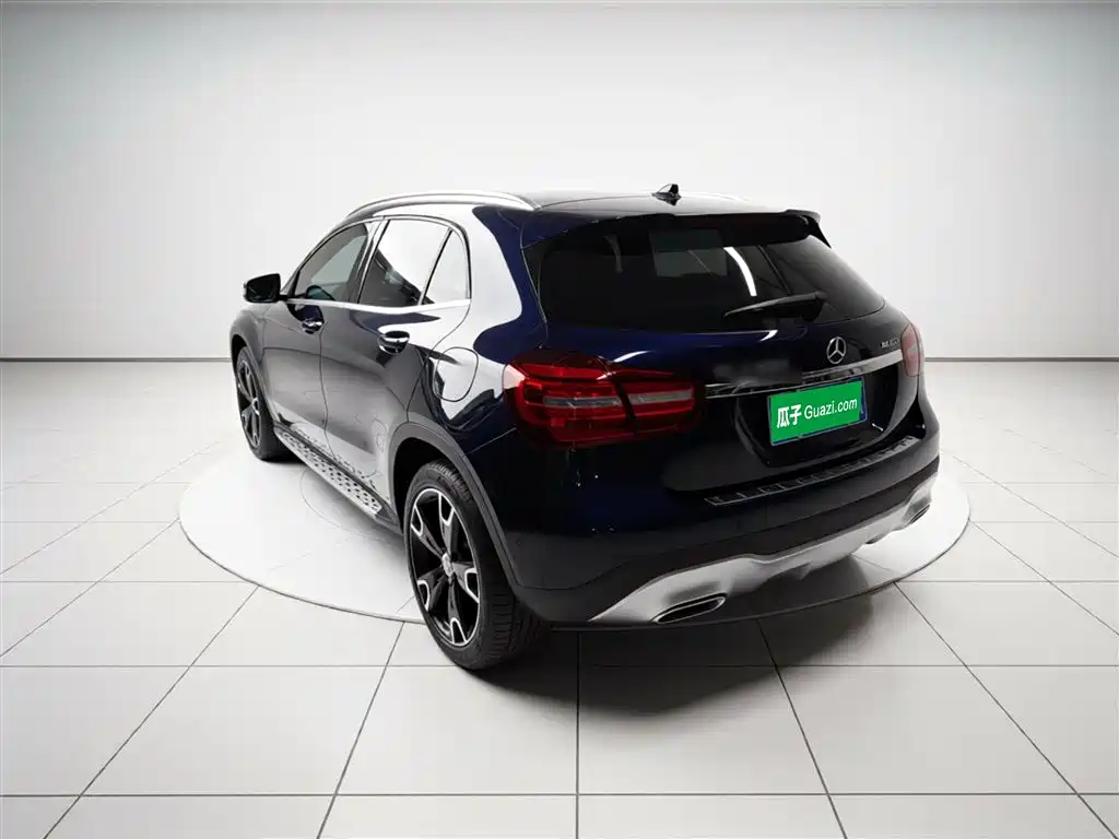 Mercedes-Benz GLA 2017 GLA 220 4MATIC Fashion фото 5
